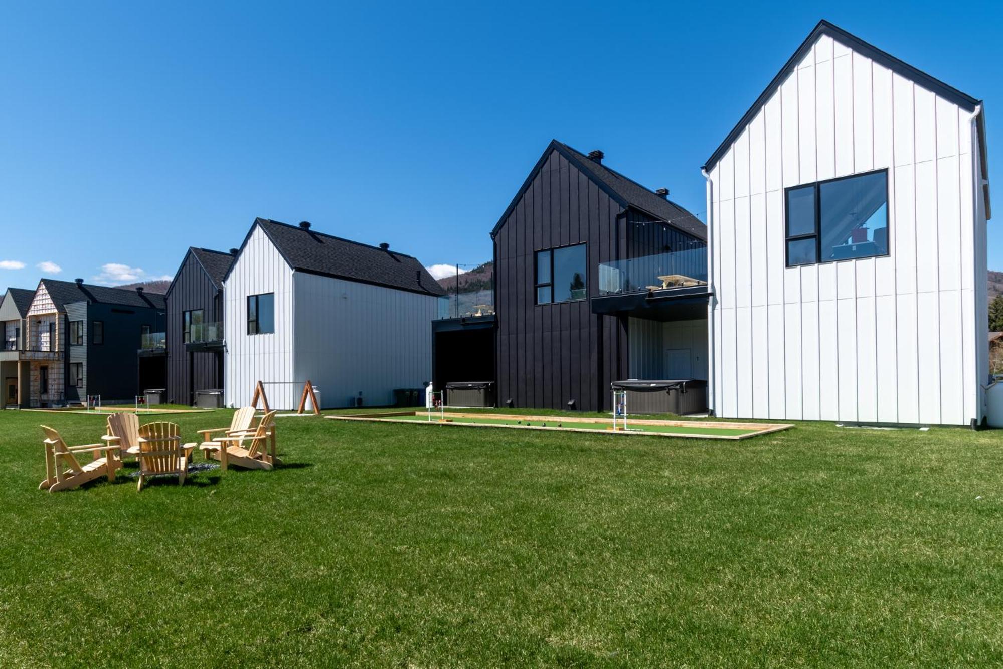 ביופרה Sofa Villas Mont Sainte-Anne מראה חיצוני תמונה